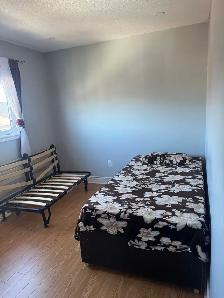 Bedroom for rent - Photo 10