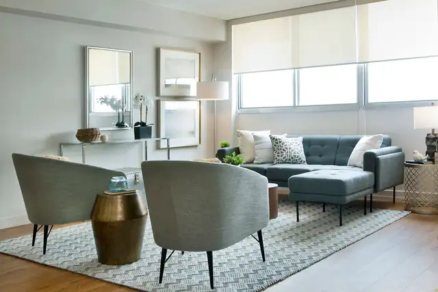 Fully Renovated 2 Bedroom Large, 2 Bath for Rent in Etobicoke! - Photo 7