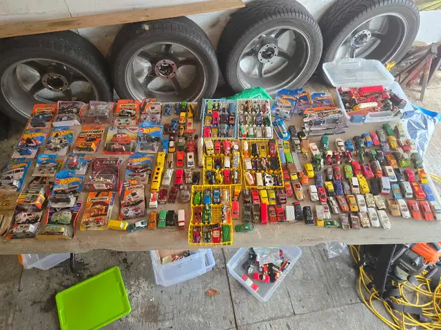 hot wheels and more vintage/retro