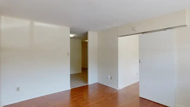 Move In Apr 1st! 1-Bed Apartment ~ Move In Ready ~ Pet Friendly - Photo 5