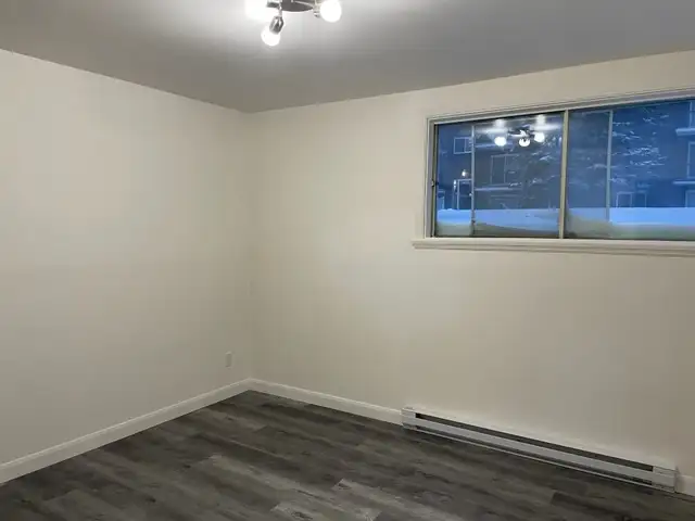 Superbe logement 3 1/2 demi sous-sol rénové Juillet - Photo 5
