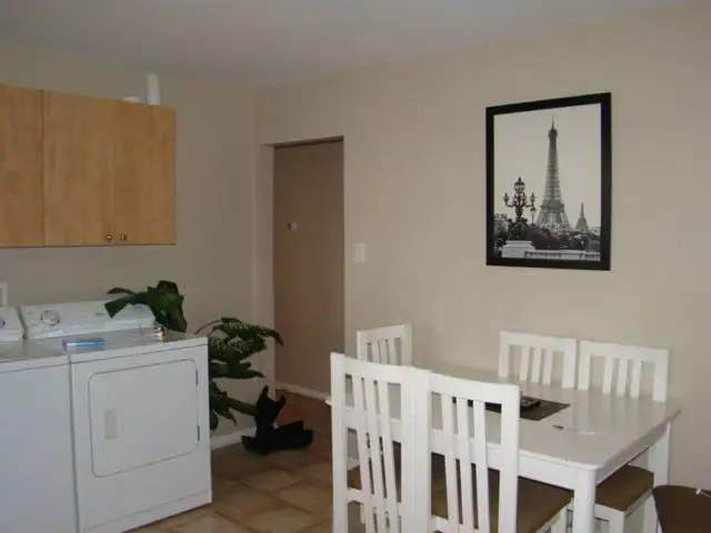 Beau logement 3ème ouest début Charlesbourg JUILLET - Photo 4