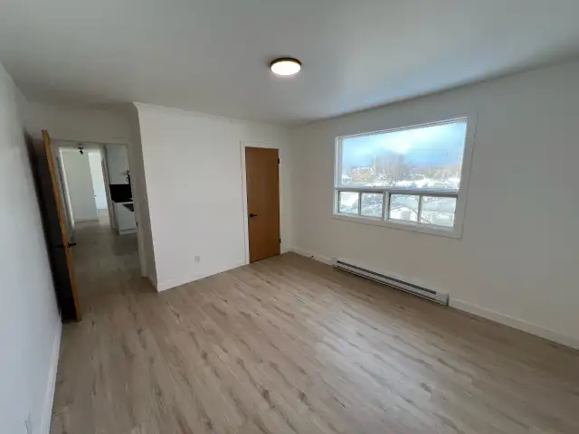 Superbe 3 1/2, 3e Avenue Charlesbourg Rénové - Photo 2