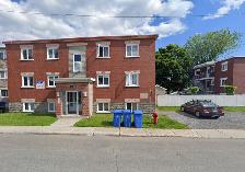 Beau 5½ rénové rue Chabot, 3e étage Juillet