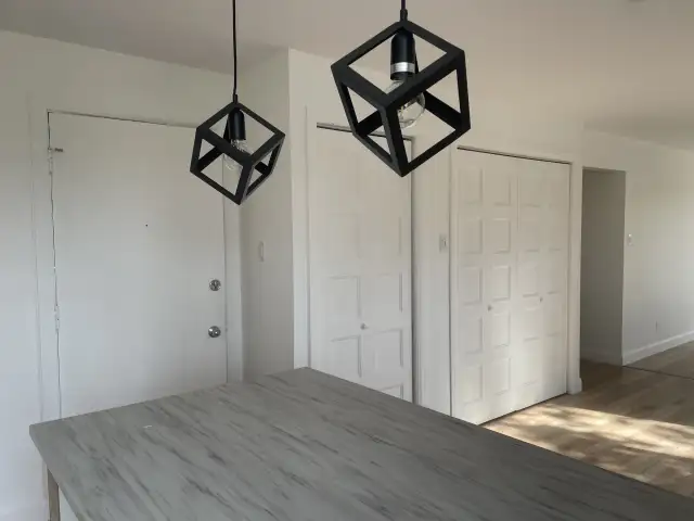 Magnifique grand 5 1/2, RÉNOVÉ, Air climatisé, Charlesbourg - Photo 4
