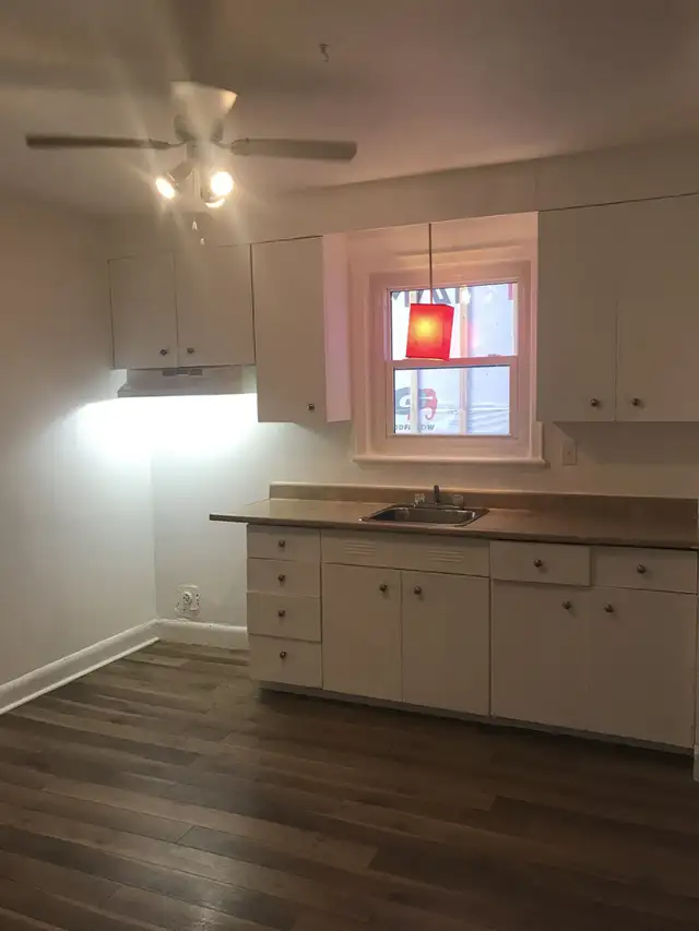 Beau grand 3 1/2, rue Vitré Limoilou, WIFI petit chien considéré - Photo 9