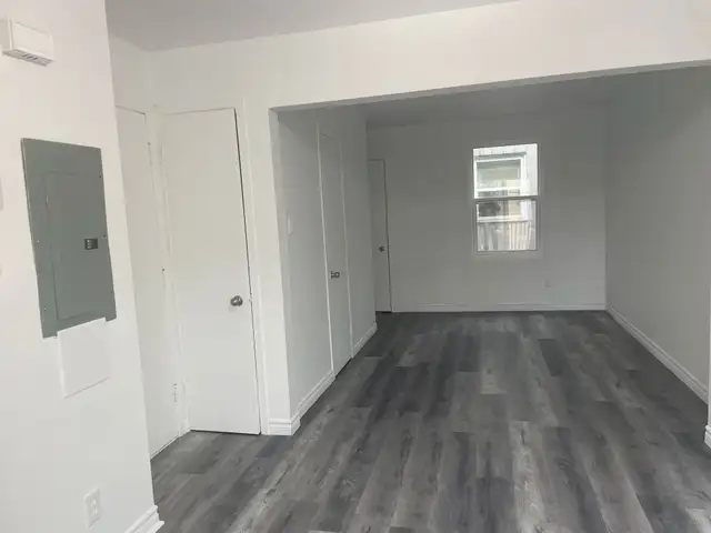 Superbe 2 1/2 style loft,  Marie Incarnation Juillet rénové ! - Photo 6