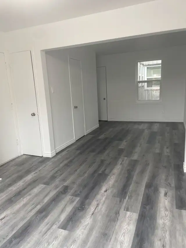 Superbe 2 1/2 style loft,  Marie Incarnation Juillet rénové ! - Photo 8