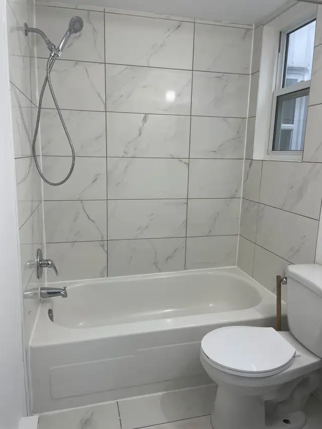 Superbe 2 1/2 style loft,  Marie Incarnation Juillet rénové ! - Photo 11