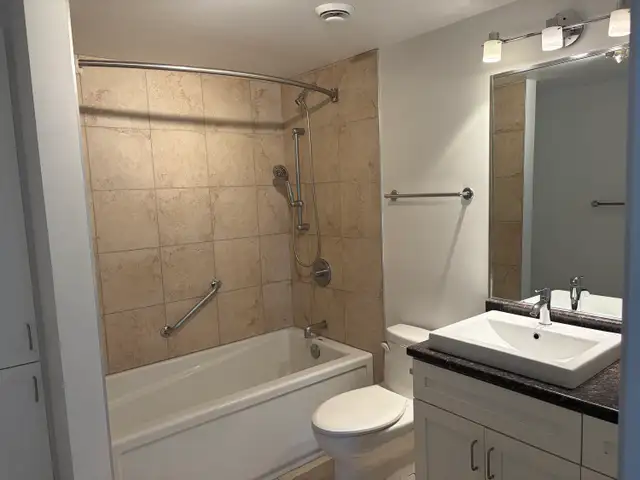 Superbe grand 3 1/2 style condo Ste-Foy Air Clim, Libre - Photo 17