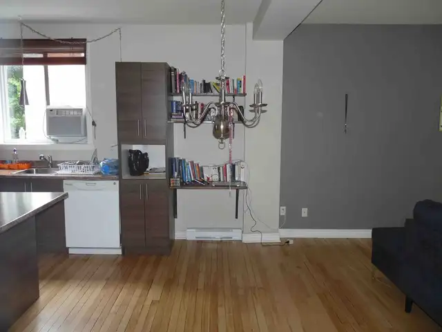 Superbe grand 3 1/2, style condo, CLÉ EN MAIN Juillet - Photo 3