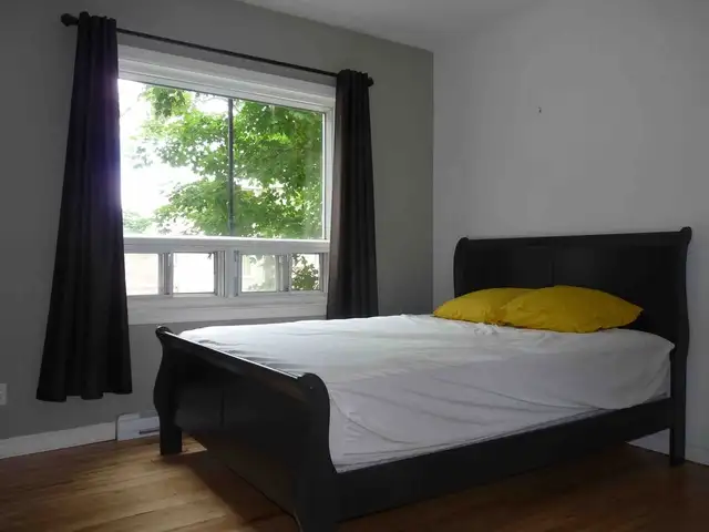 Superbe grand 3 1/2, style condo, CLÉ EN MAIN Juillet - Photo 5