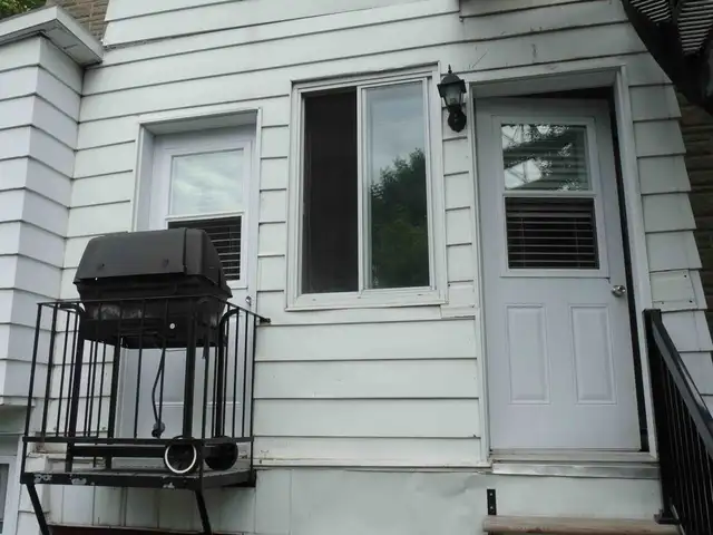 Superbe grand 3 1/2, style condo, CLÉ EN MAIN Juillet - Photo 8