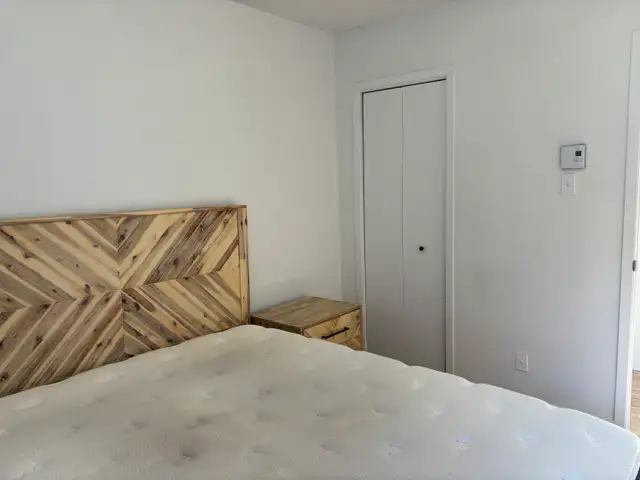 Superbe 3 1/2 rénové à neuf, meublé tout inclus LIBRE - Photo 5