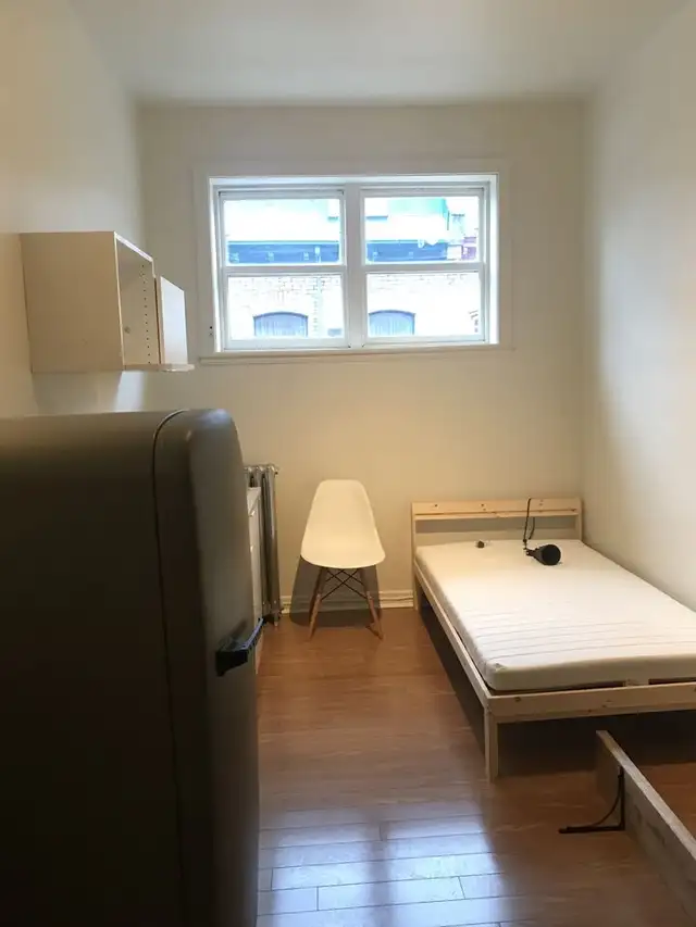 Superbes studio, Rénové, centre-ville tout inclus juillet - Photo 4