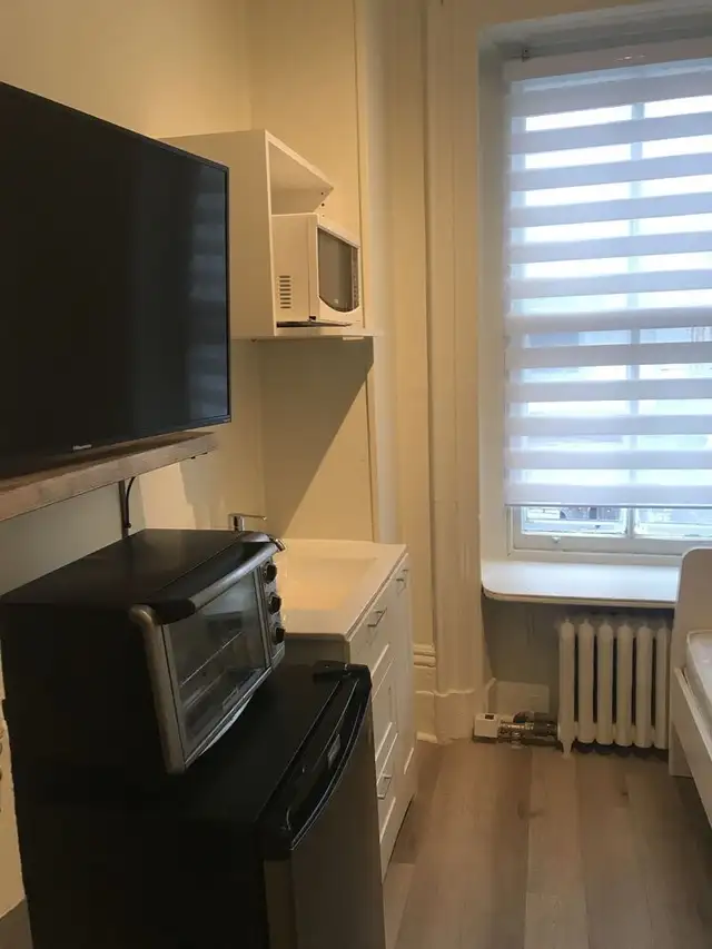 Superbes studio, Rénové, centre-ville tout inclus juillet - Photo 8