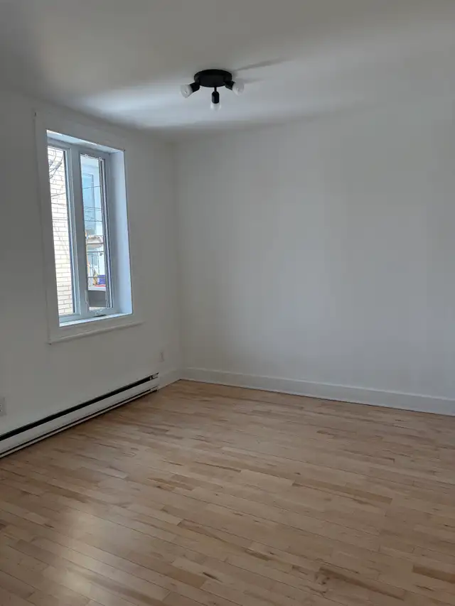 Très beau 4 1/2 Limoilou, rénové, LIBRE - Photo 8