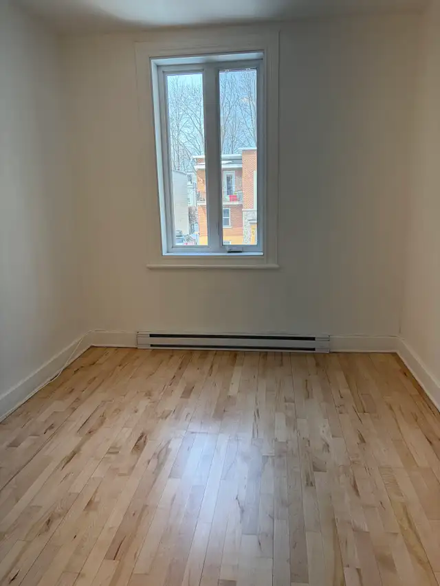 Très beau 4 1/2 Limoilou, rénové, LIBRE - Photo 10