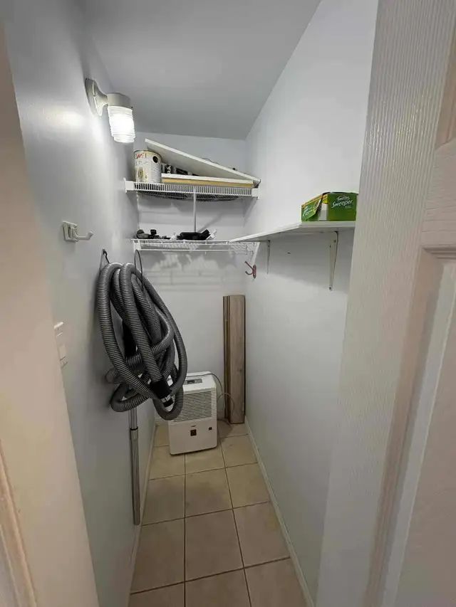 Très grand et beau 3 1/2, St-Émile demi sous-sol LIBRE - Photo 6