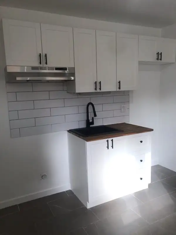 Superbe 3 1/2, 1er étage Limoilou Rénové juillet - Photo 3