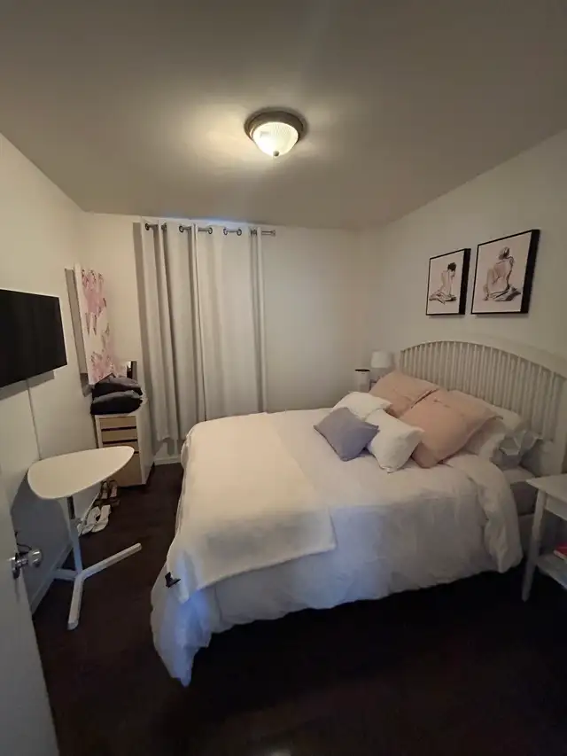 Superbe 3 1/2 Saint-Sauveur, rez de chaussé LIBRE - Photo 3