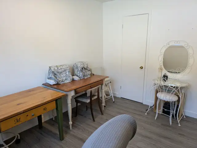 Beau grand 4 1/2, Ste-Anne-de-Beaupré, 2 parkings, Juillet - Photo 9