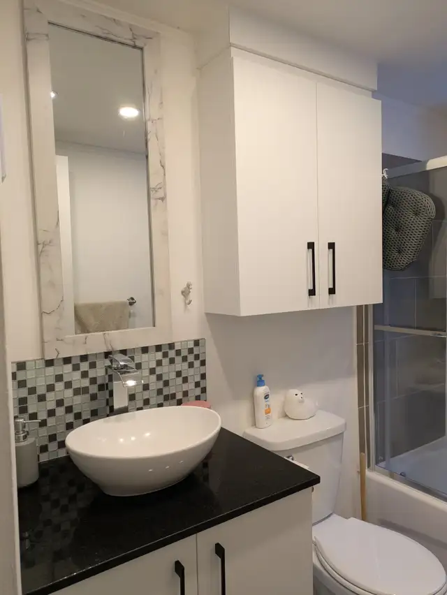 Beau grand 4 1/2, Ste-Anne-de-Beaupré, 2 parkings, Juillet - Photo 12