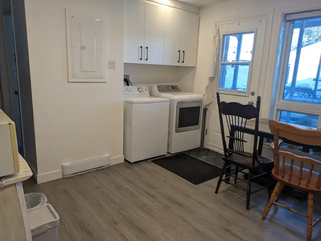 Beau grand 4 1/2, Ste-Anne-de-Beaupré, 2 parkings, Juillet - Photo 18