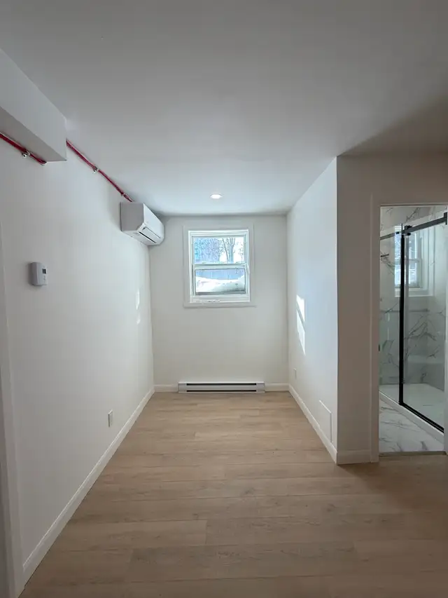 Superbe 2 1/2, Limoilou, wifi, RÉNOVÉ À NEUF! PROMO - Photo 6