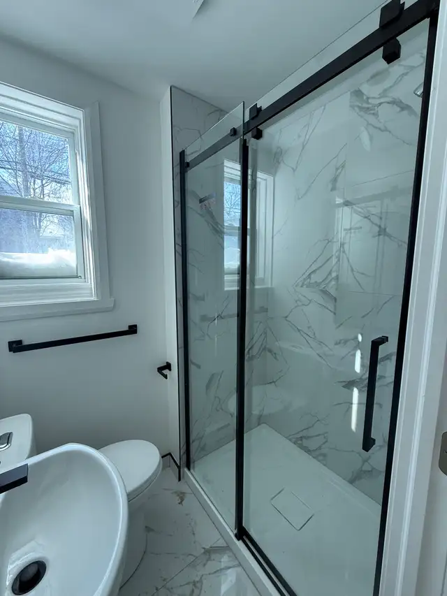 Superbe 2 1/2, Limoilou, wifi, RÉNOVÉ À NEUF! PROMO - Photo 8