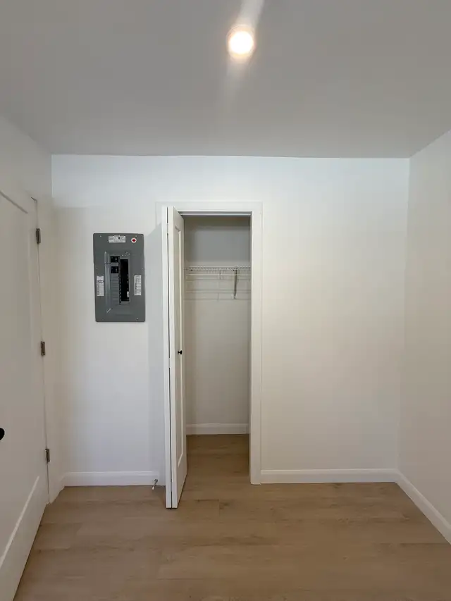 Superbe 2 1/2, Limoilou, wifi, RÉNOVÉ À NEUF! PROMO - Photo 9