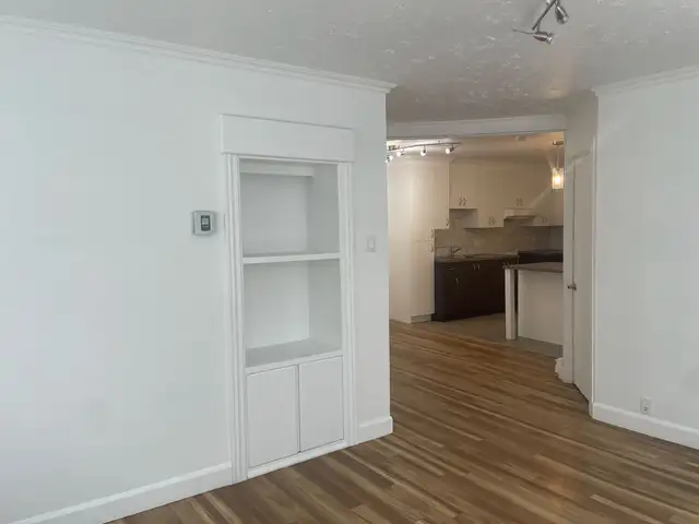 Très grand 5 1/2 Saint-Sauveur, Rénové, Libre - Photo 6