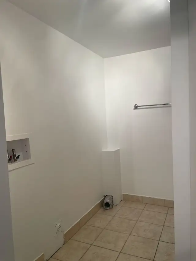 Très grand 5 1/2 Saint-Sauveur, Rénové, Libre - Photo 15