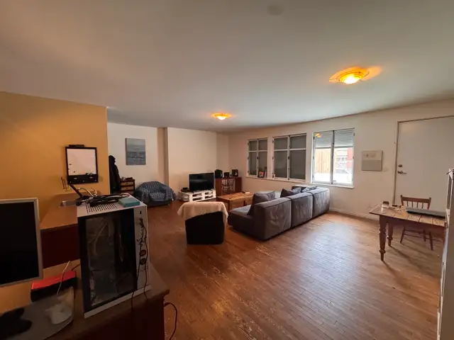 Superbe très grand 4 1/2, St-Sauveur, Juillet Terrasse - Photo 2