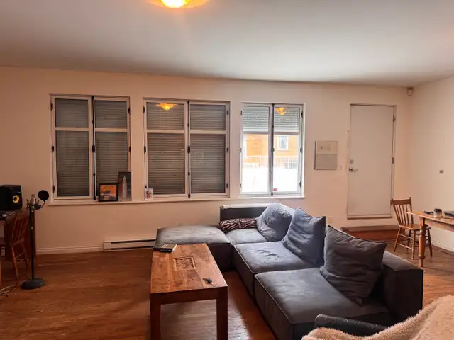 Superbe très grand 4 1/2, St-Sauveur, Juillet Terrasse - Photo 8