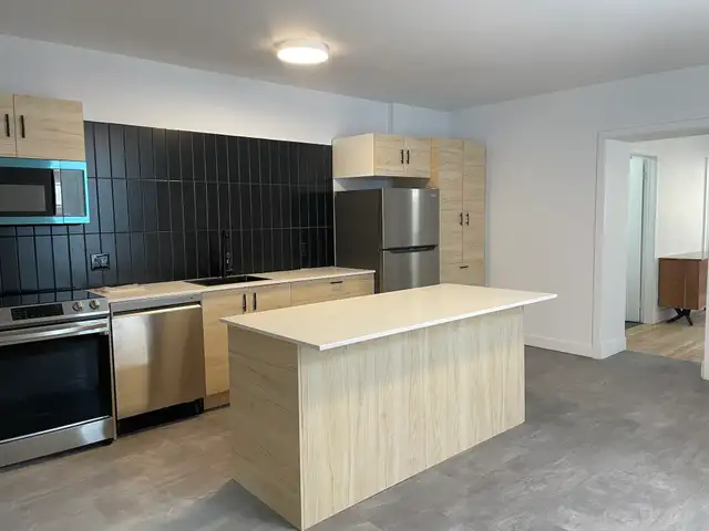 Super grand 7 1/2 rénové et meublé Libre PROMO - Photo 5