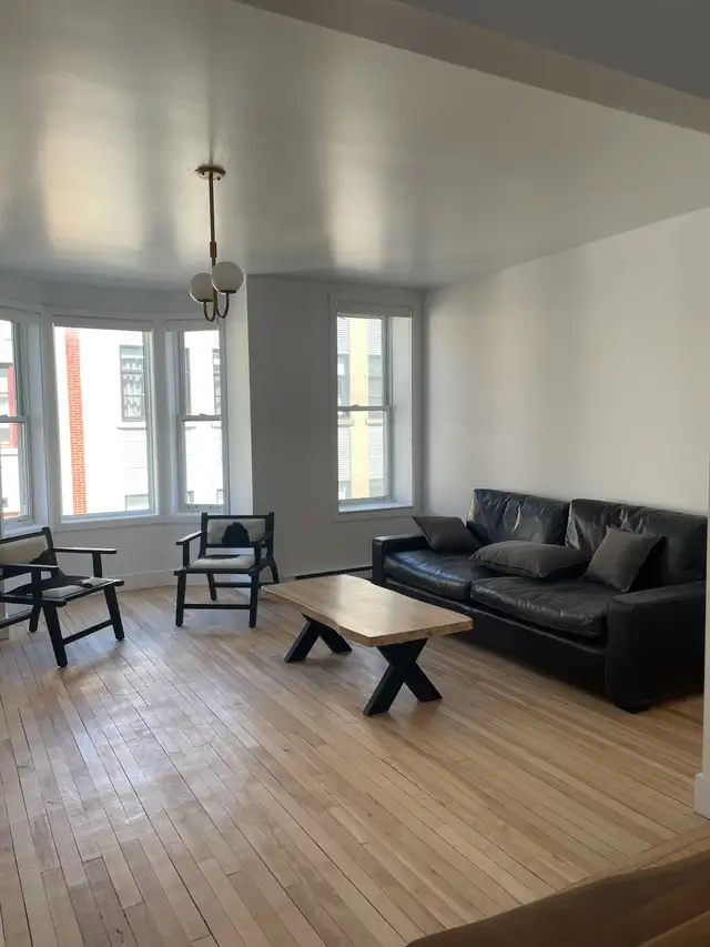 Super grand 7 1/2 rénové et meublé Libre PROMO - Photo 11