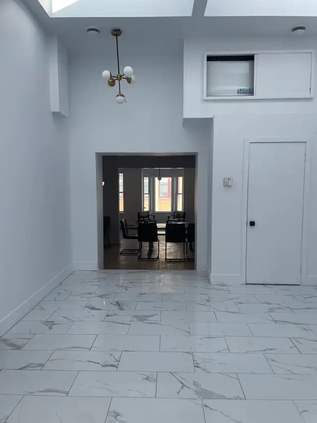 Super grand 7 1/2 rénové et meublé Libre PROMO - Photo 14