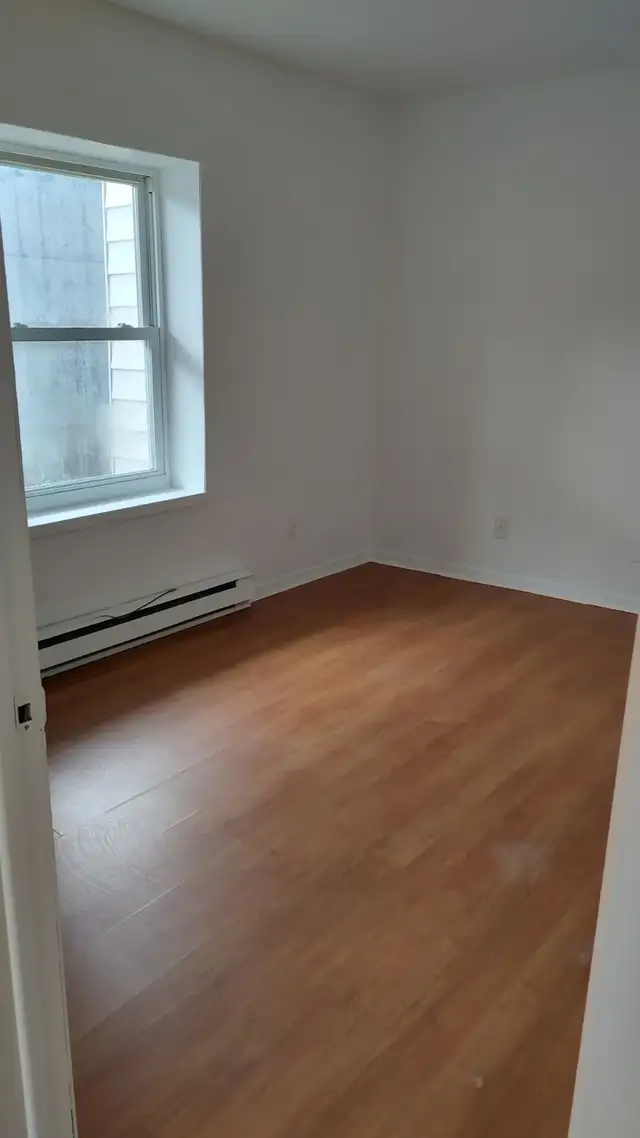 Très beau grand 3 1/2 Montmorency Juillet - Photo 10