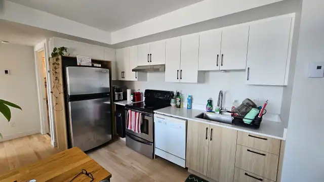 Magnifique 3 1/2, 48e rue, 2e étage JUILLET - Photo 3