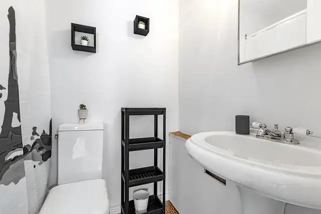 Superbe studio 1 1/2 Av. Ducharme, meublé, WIFI LIBRE - Photo 7