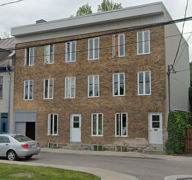 Beau grand studio 1 1/2, St-Roch, JUILLET WIFI