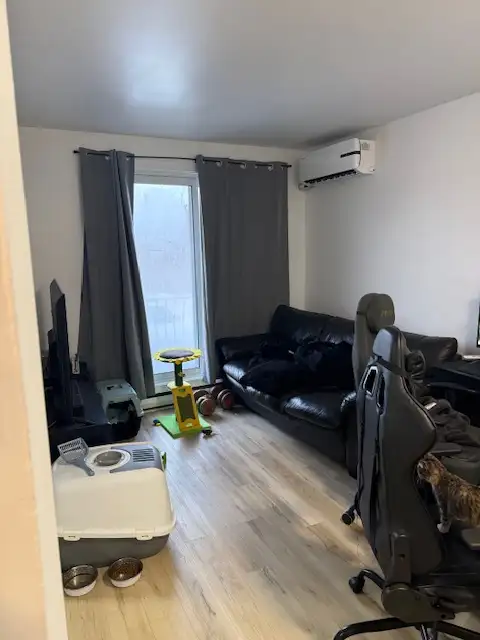Beau grand 2 1/2, Beauport, Air climatisé, WIFI, JUILLET - Photo 2