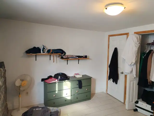 Beau grand 4 1/2, St-Saveur, parking Juillet - Photo 11