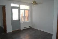 Superbe grand 4 1/2, 3e étage St-Sauveur Électro Juillet - Photo 5