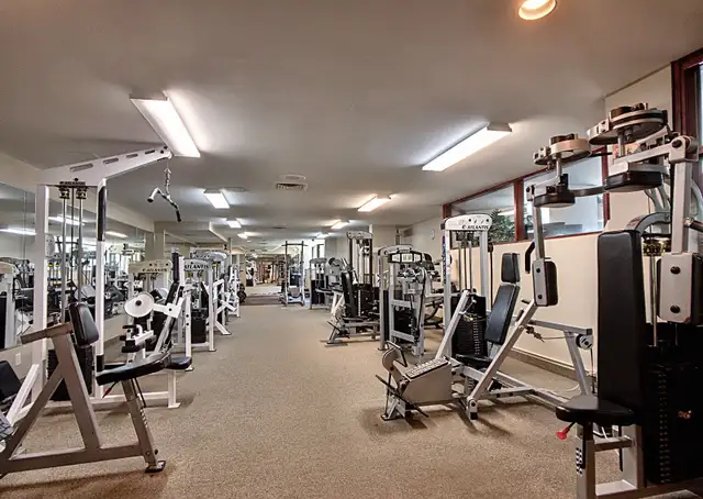 Superbe condo 3 1/2, collé sur le Mont-Sainte-Anne, Meublé - Photo 17