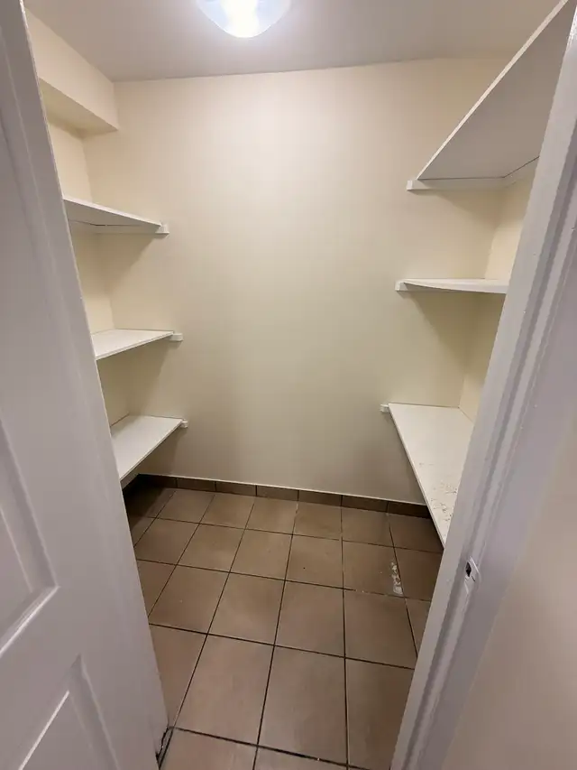 FULL RENO 2-Level Apt - Unit 207 - Clayton Park - June 1st - Photo 3
