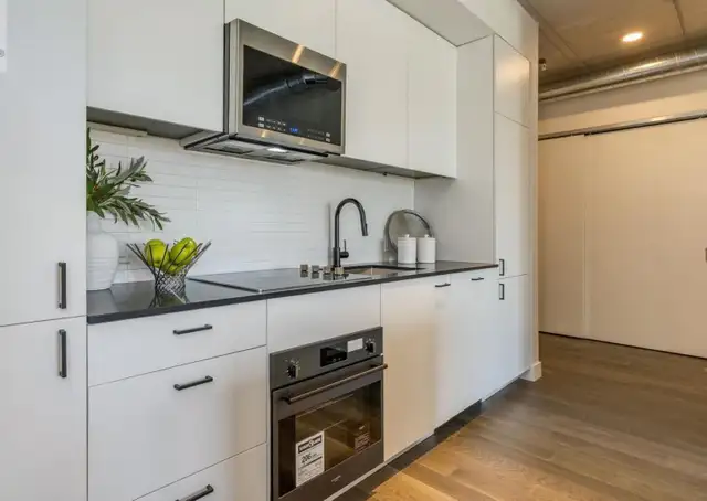 26-029 Boutique condo in the North End - Photo 8