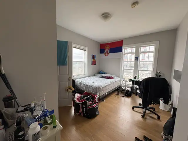 26-039 7-bedroom home in the South End. Great for students! - Photo 12