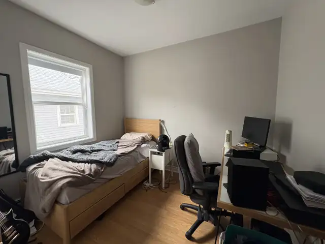 26-039 7-bedroom home in the South End. Great for students! - Photo 14